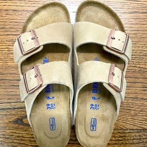 Tan, soft footbed Birkenstock Arizona